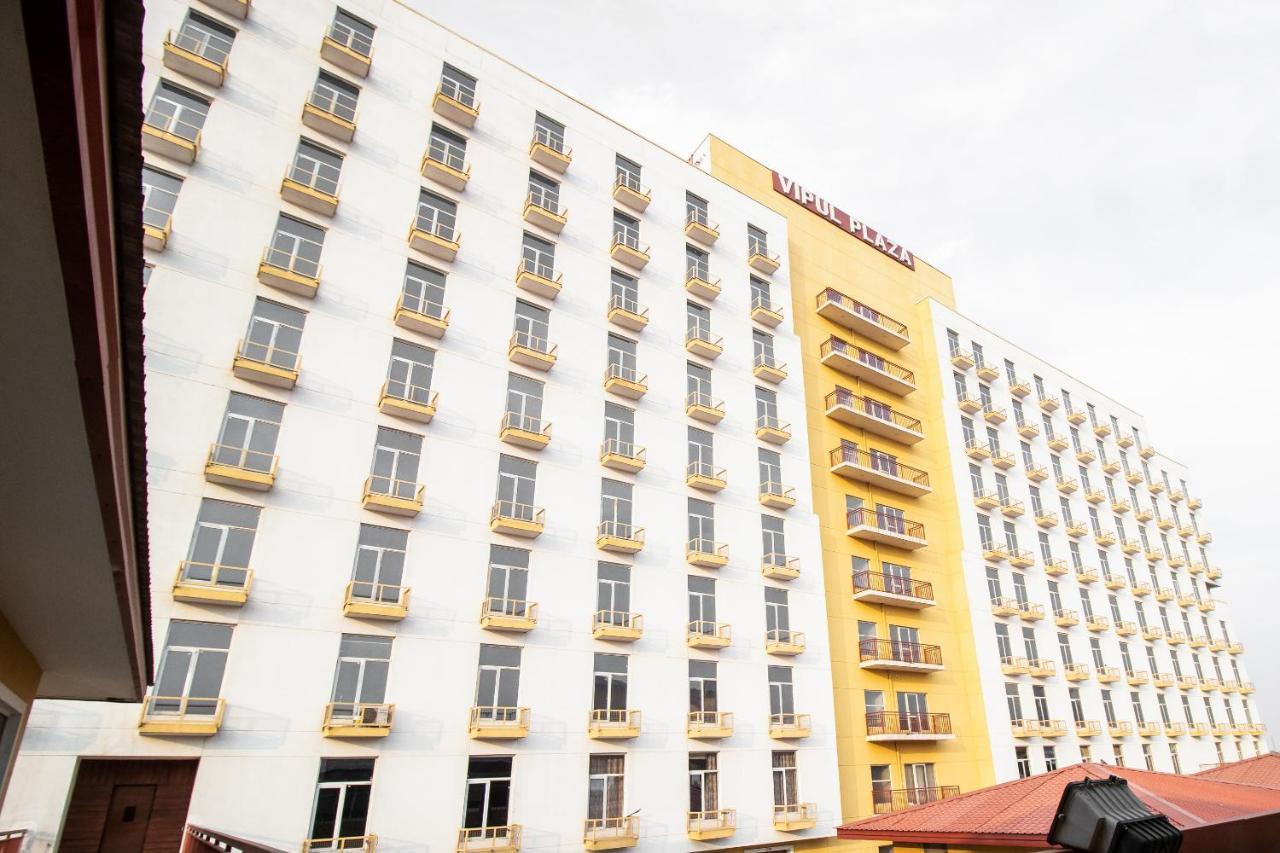 فريد آباد Hotel Grand 81 المظهر الخارجي الصورة